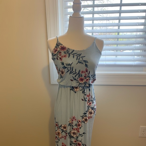 Lush maxi dress - Picture 1 of 2